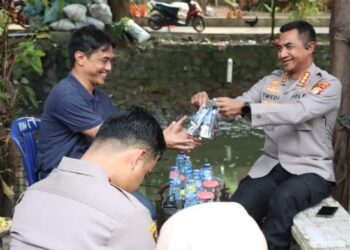 Jaga Jakarta+ On The Spot, Kapolres Metro Jakarta Barat Duduk Bareng Warga Angke Serap Aspirasi
