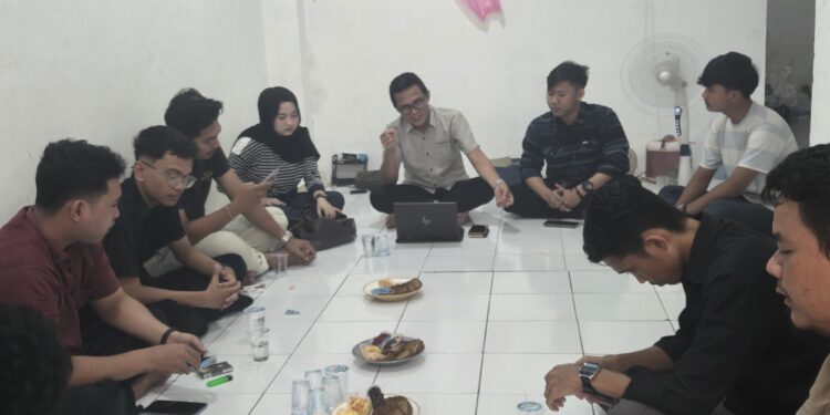 Bawaslu Banten & Mahasiswa Sepakat: Demokrasi Tak Berhenti di TPS, Kawal Terus Pemerintah Baru!