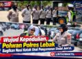 Wujud Kepedulian, Polwan Polres Lebak Bagikan Nasi Kotak Usai Pengamanan Sholat Jum’at